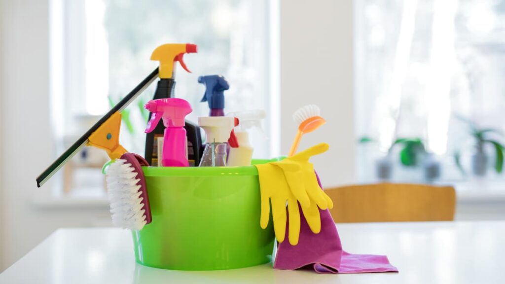 Say Goodbye to Mess with These 5 Cleaning Apps 1 cleaning apps