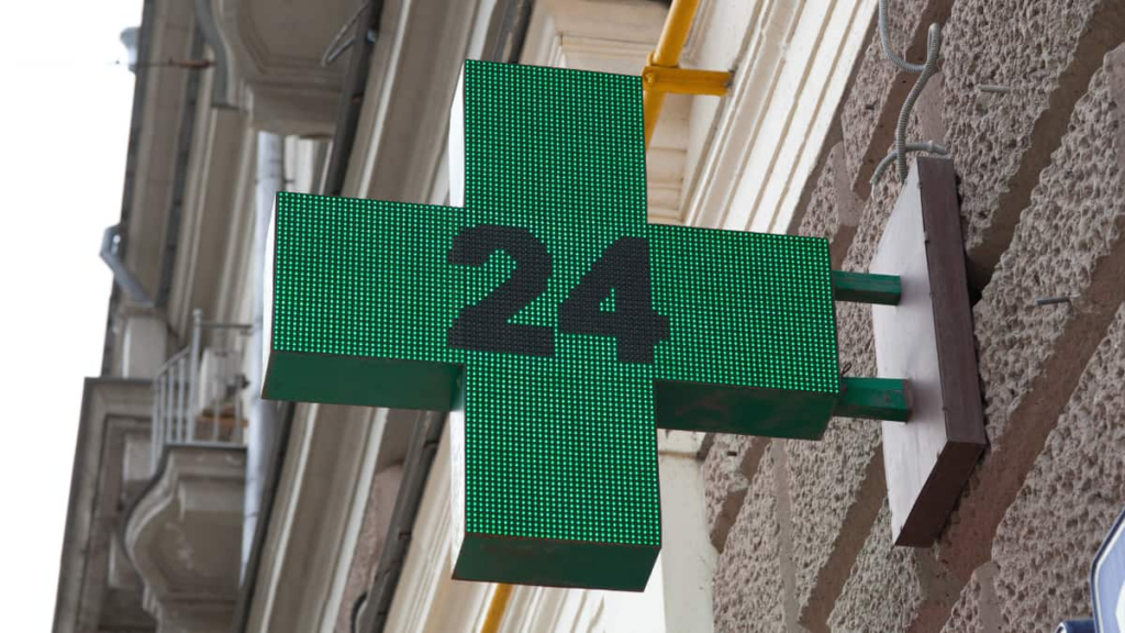 How to Spot a 24-Hour Pharmacy Near You 1 24-hour pharmacy