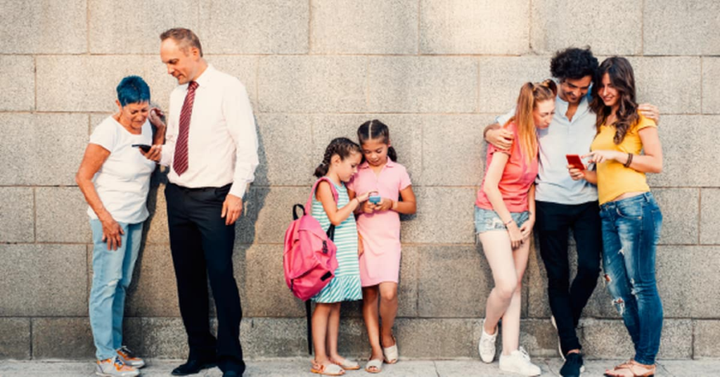 Bridging Generational Gaps: Apps That Connect Different Age Groups 1 Bridging Generational Gaps