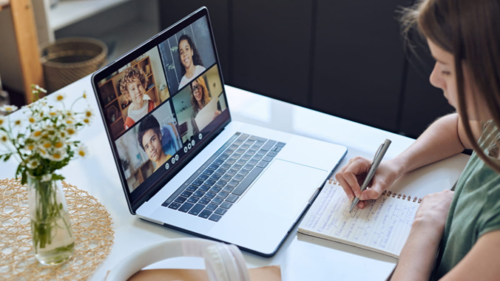 Smarter Study: Top EdTech Innovations for 2025 4 EdTech Innovations