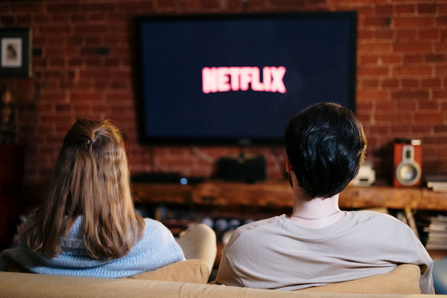 Netflix Password Sharing in 2025: What's Actually Legal Now? 1  Netflix Password Sharing