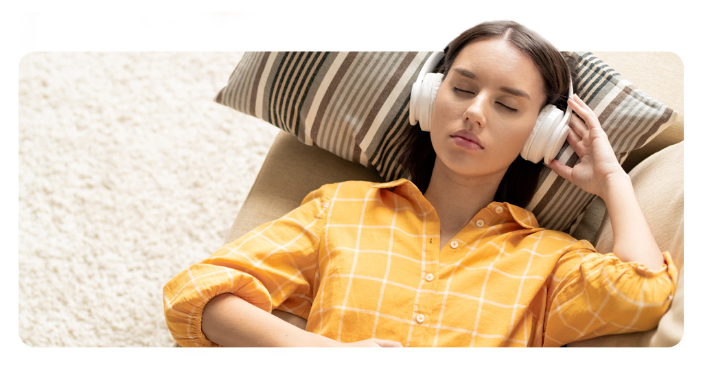 ASMR for Sleep: How It Helps You Relax & Unwind 1 ASMR for Sleep