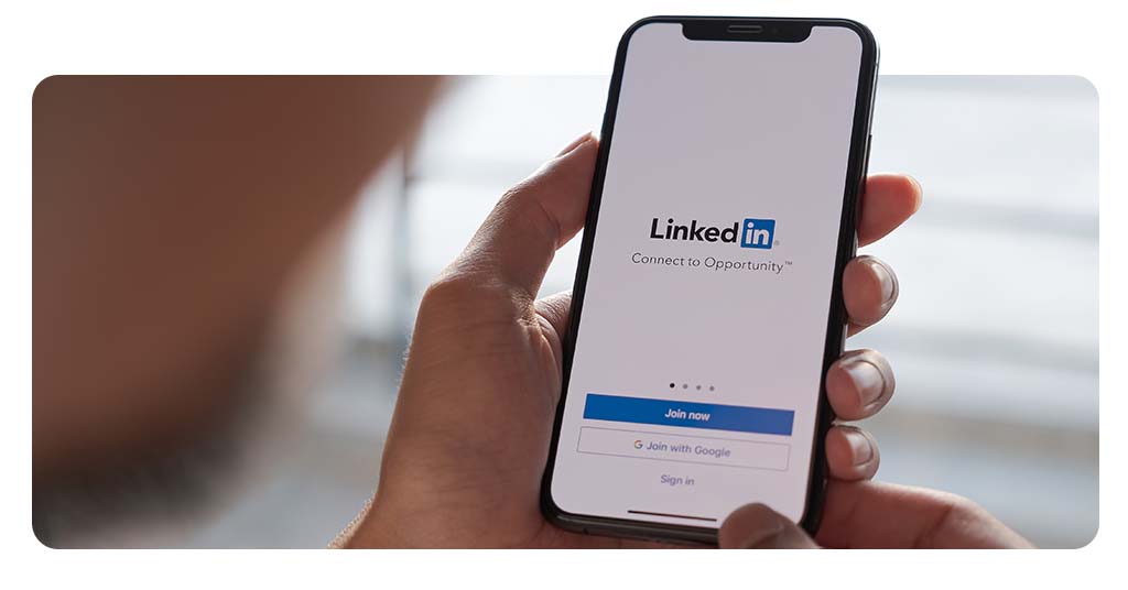 Mastering LinkedIn: Build Your Personal Brand on LinkedIn 2025 2 Mastering LinkedIn